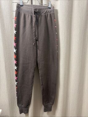 Wild fox brown star accent joggers never worn